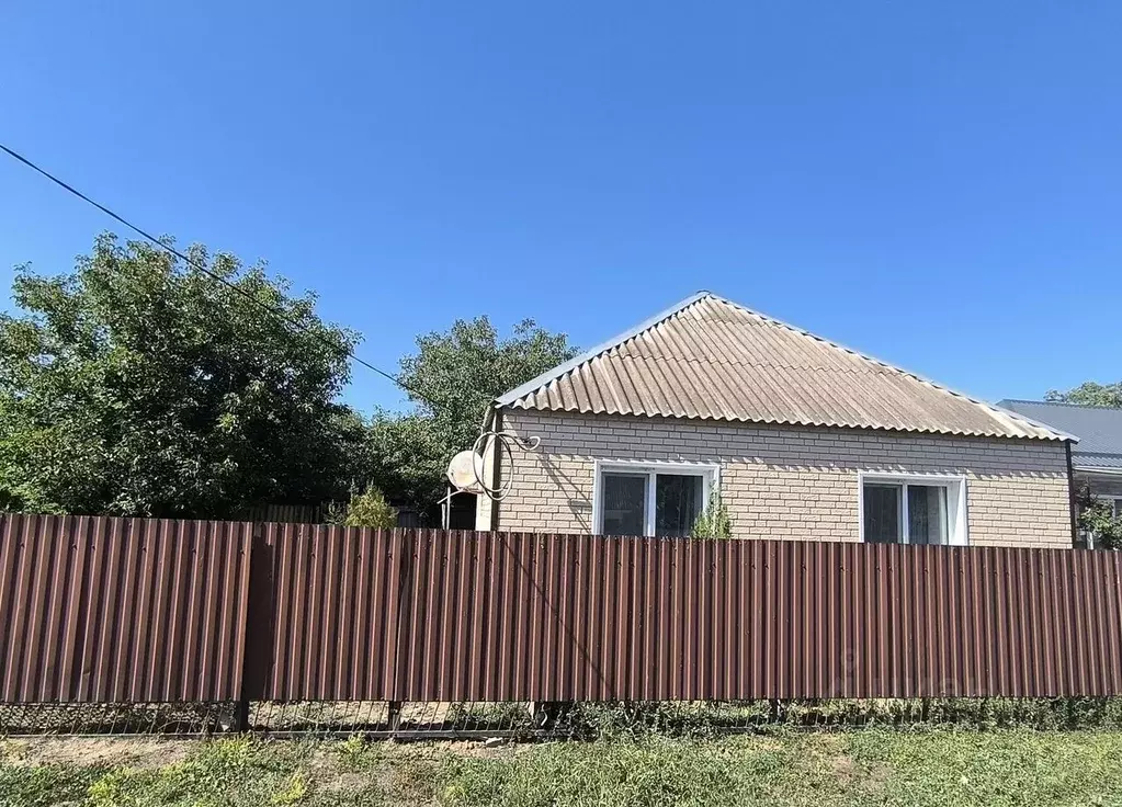 Дом в Краснодарский край, Крыловская ст-ца пер. Кубанский, 27 (70 м) - Фото 2