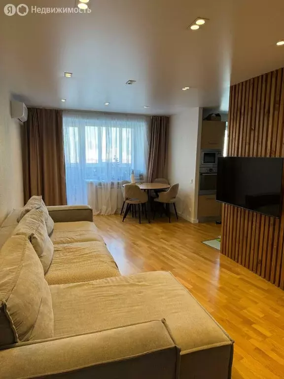 3-комнатная квартира: Екатеринбург, улица Академика Шварца, 14 (77 м) - Фото 1