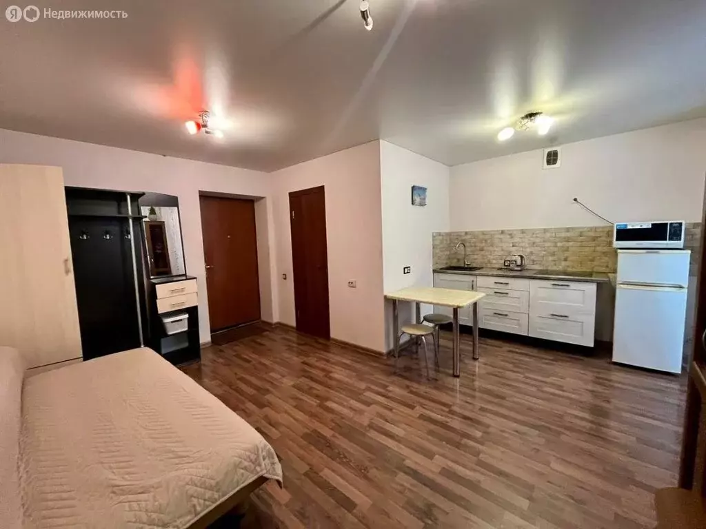 Квартира-студия: посёлок городского типа Стройкерамика, улица ... - Фото 1