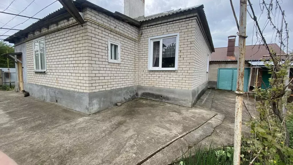 Дом в Ростовская область, Зерноград ул. Лелюшенко, 5 (83 м) - Фото 1