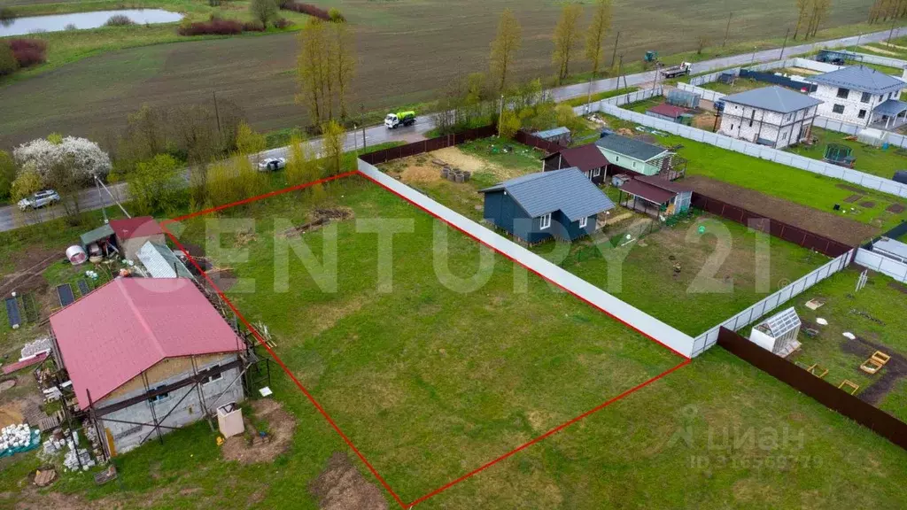 Участок в Ленинградская область, Гатчинский район, д. Большая ... - Фото 1