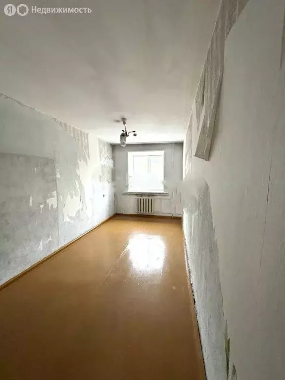 3-комнатная квартира: Кызыл, Красноармейская улица, 102 (57 м) - Фото 1