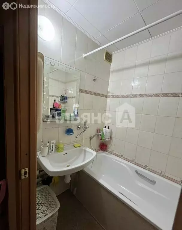 3-комнатная квартира: Волгодонск, Ленинградская улица, 7 (64 м) - Фото 1