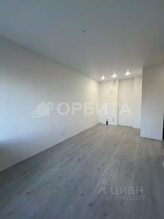 Студия Тюменская область, Тюмень ул. Владислава Крапивина, 9 (29.7 м) - Фото 1