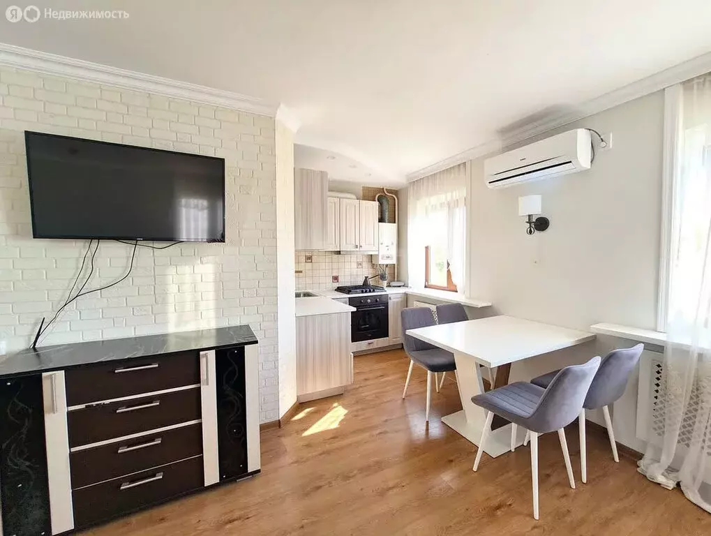 2-комнатная квартира: Славянск-на-Кубани, улица Ковтюха, 25 (45.8 м) - Фото 1