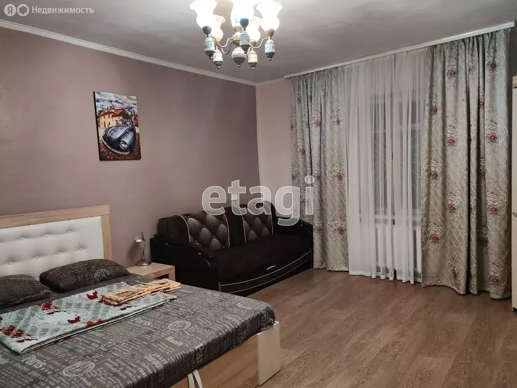 4-комнатная квартира: Ялта, Парковый проезд, 4 (50 м) - Фото 2