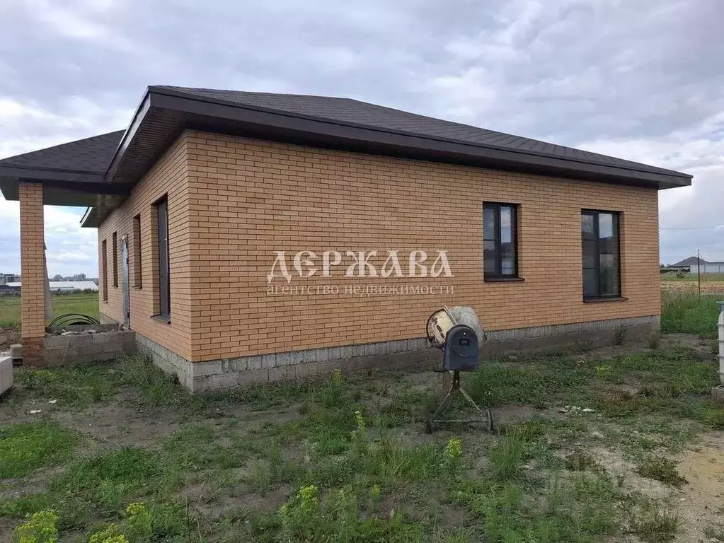 Дом в Белгородская область, Старый Оскол ул. Вешняя (150 м) - Фото 1