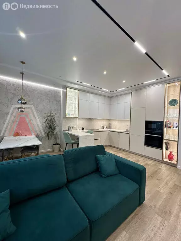 3-комнатная квартира: Уфа, улица Цюрупы, 30 (80 м) - Фото 2