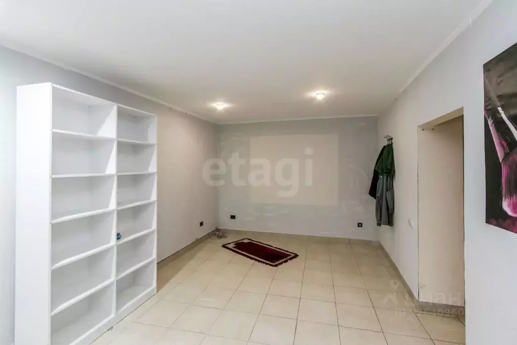 Помещение свободного назначения в Тюменская область, Тюмень Солнечный ... - Фото 1