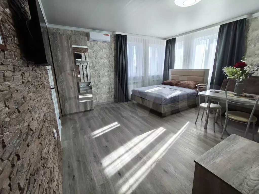 Апартаменты-студия, 30 м, 3/3 эт. - Фото 1