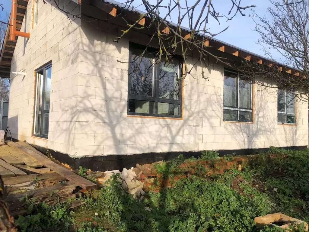 Дом в Тульская область, Щекино Сельская ул., 21 (75 м) - Фото 1