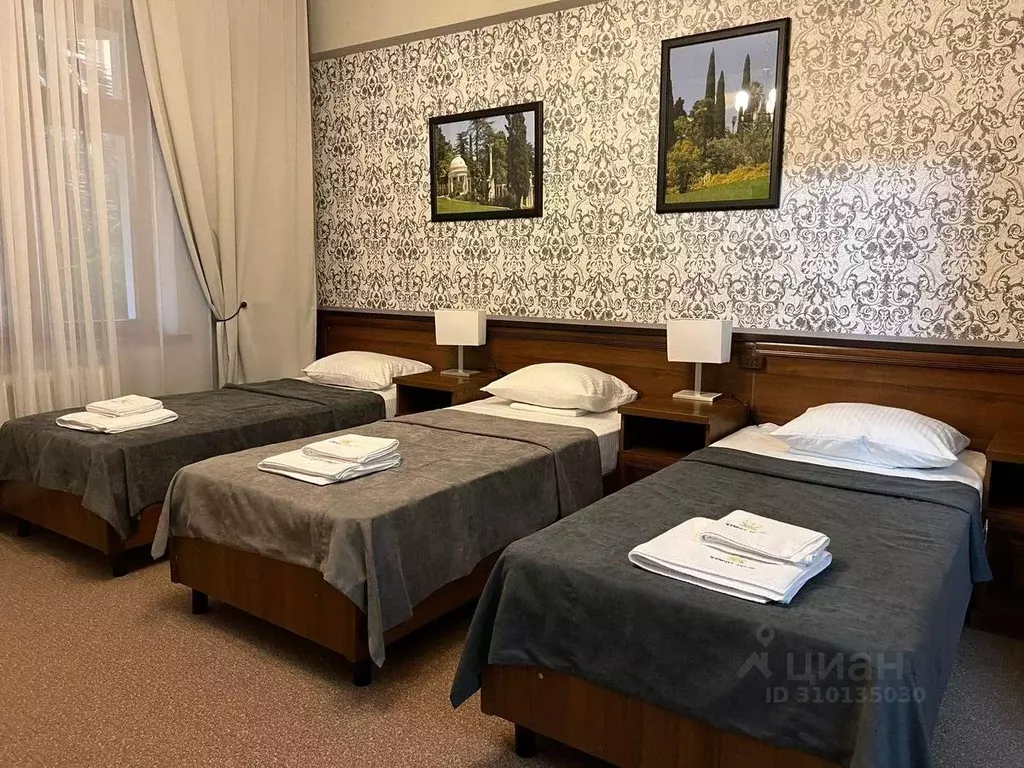 Комната Краснодарский край, Сочи Центральный мкр, ул. Комсомольская, 1 ... - Фото 0