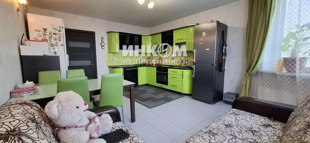 3-к кв. Московская область, Химки ул. Новозаводская, 10 (84.2 м) - Фото 2