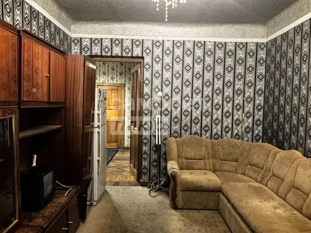 3-к кв. Волгоградская область, Волгоград ул. КИМ, 16 (100.0 м) - Фото 2