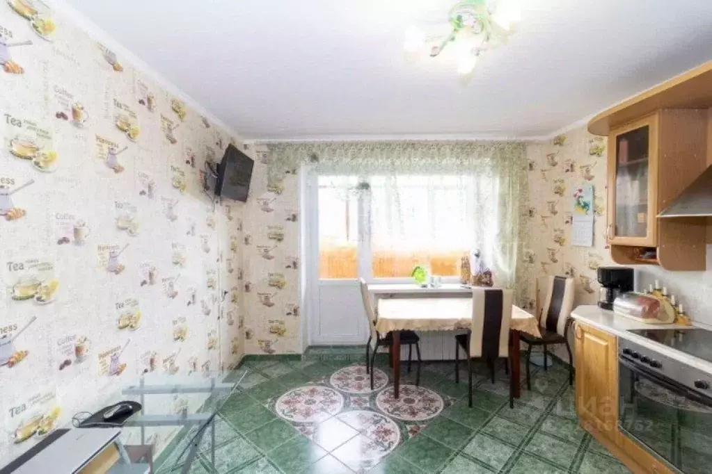 3-к кв. Тюменская область, Тюмень Новосибирская ул., 131 (98.0 м) - Фото 0