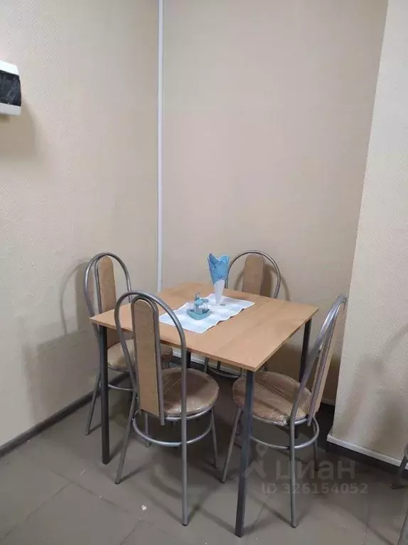 Комната Воронежская область, Лиски ул. 40 лет Октября, 7 (20.0 м) - Фото 1