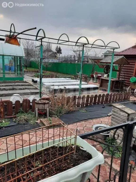 Дом в Энгельс, улица Персидского, 110 (180 м) - Фото 1