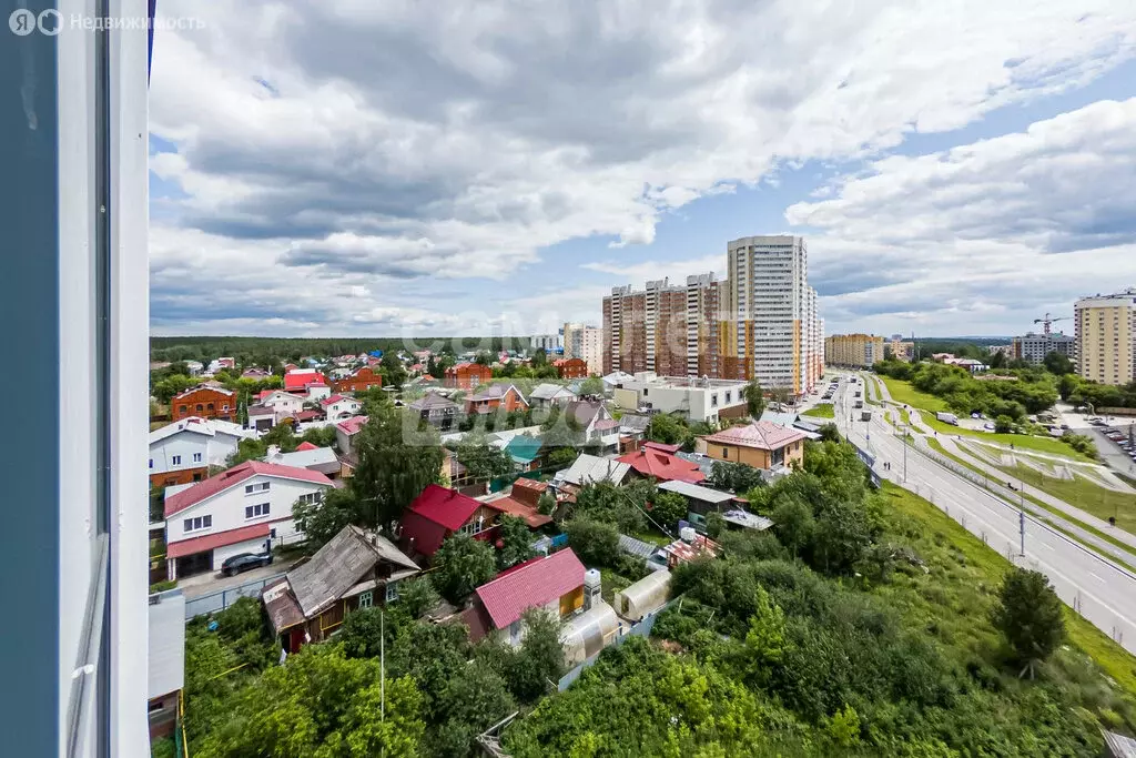 Квартира-студия: Екатеринбург, Рощинская улица, 28 (24 м) - Фото 1