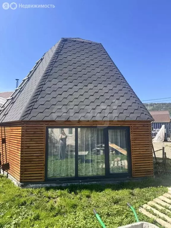 Дом в Горно-Алтайск, улица Ленина (150 м) - Фото 2