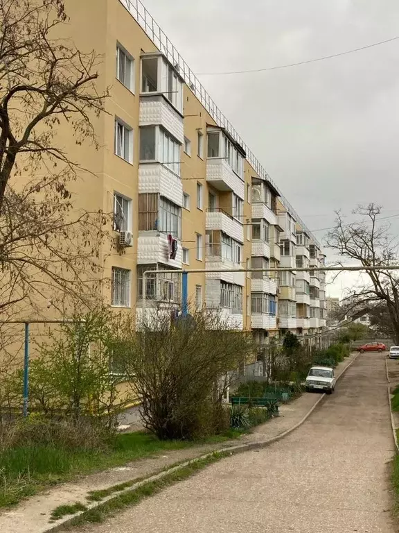 2-к кв. Крым, Керчь ул. Александра Матросова, 3 (47.0 м) - Фото 0