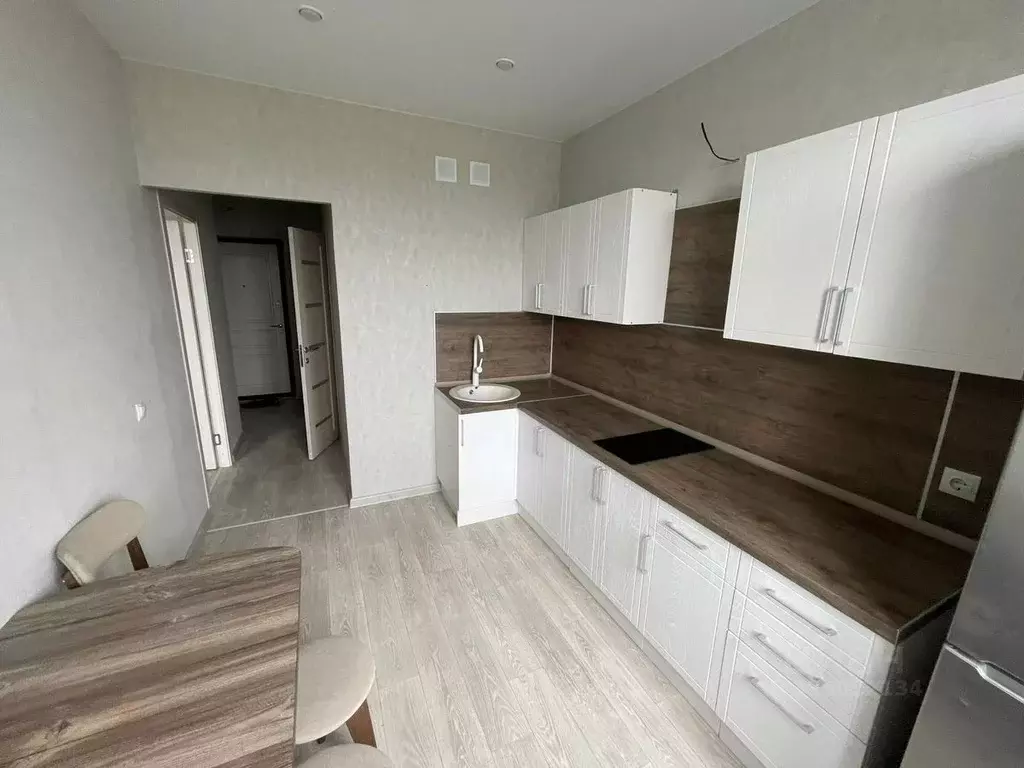 1-к кв. Тюменская область, Тюмень ул. Героев Космоса, 9 (36.0 м) - Фото 2