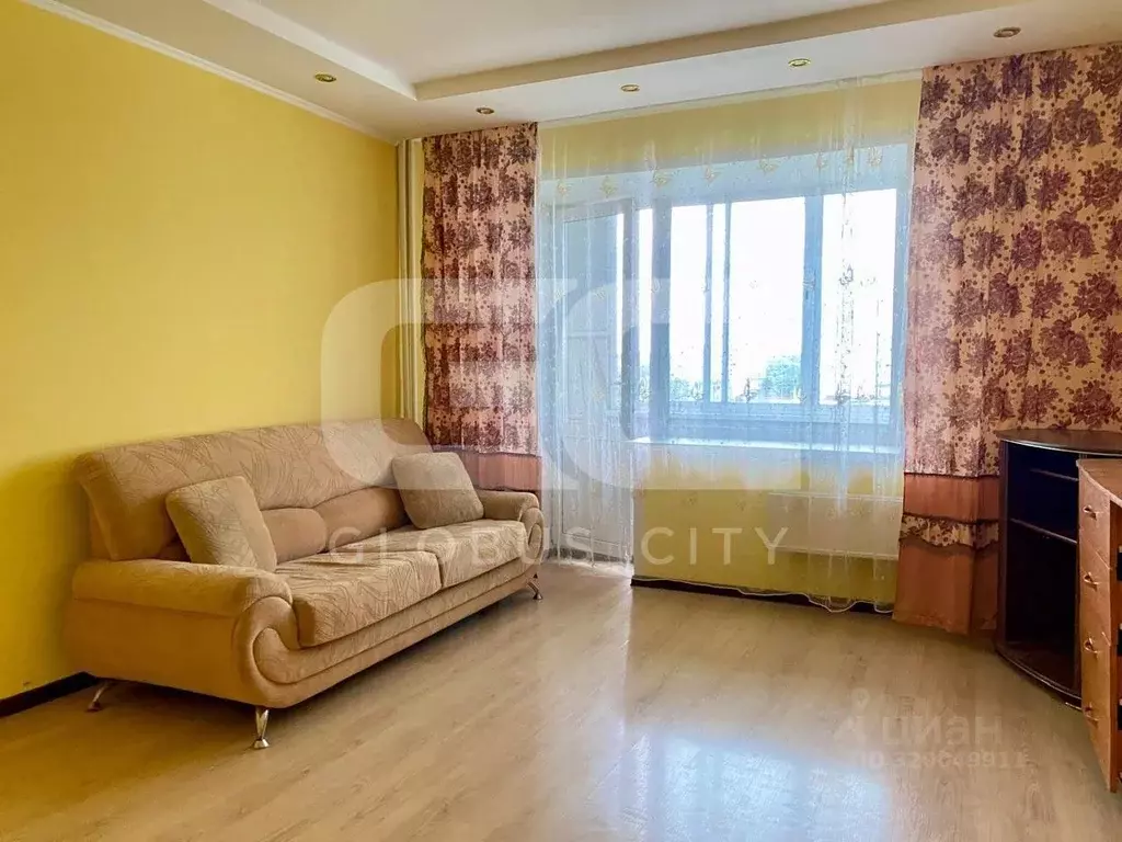 1-к кв. Брянская область, Брянск ул. 3-го Интернационала, 14 (37.6 м) - Фото 0