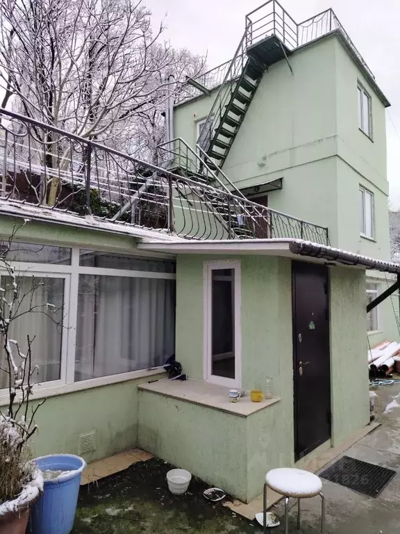 Дом в Крым, Ялта пер. Достоевского, 14А (100 м) - Фото 1