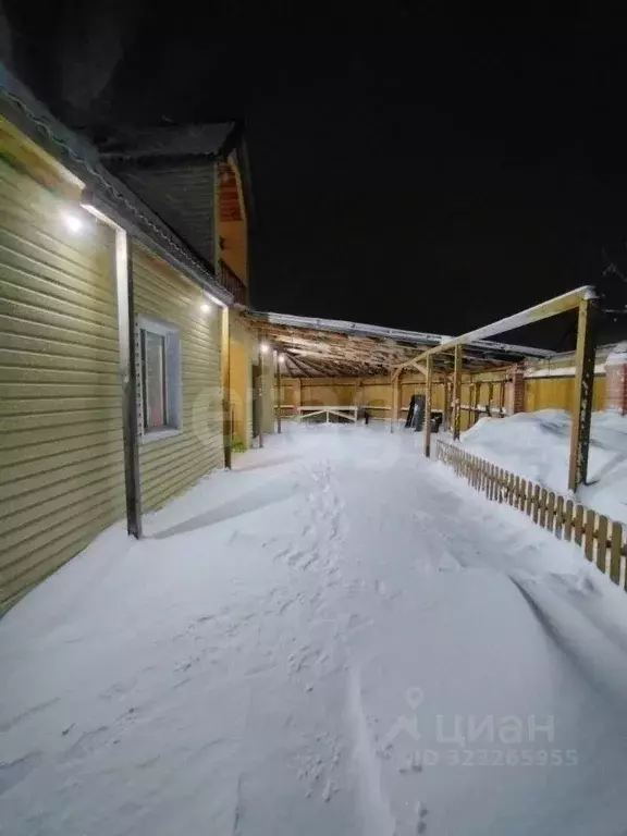 Дом в Ямало-Ненецкий АО, Новый Уренгой ДНТ заимка, ул. Луговая, 43-45 ... - Фото 1