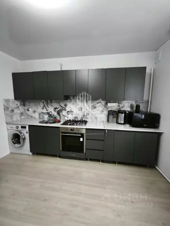 Дом в Самарская область, Кинель Лебедь мкр, ул. Лебединская (180 м) - Фото 1