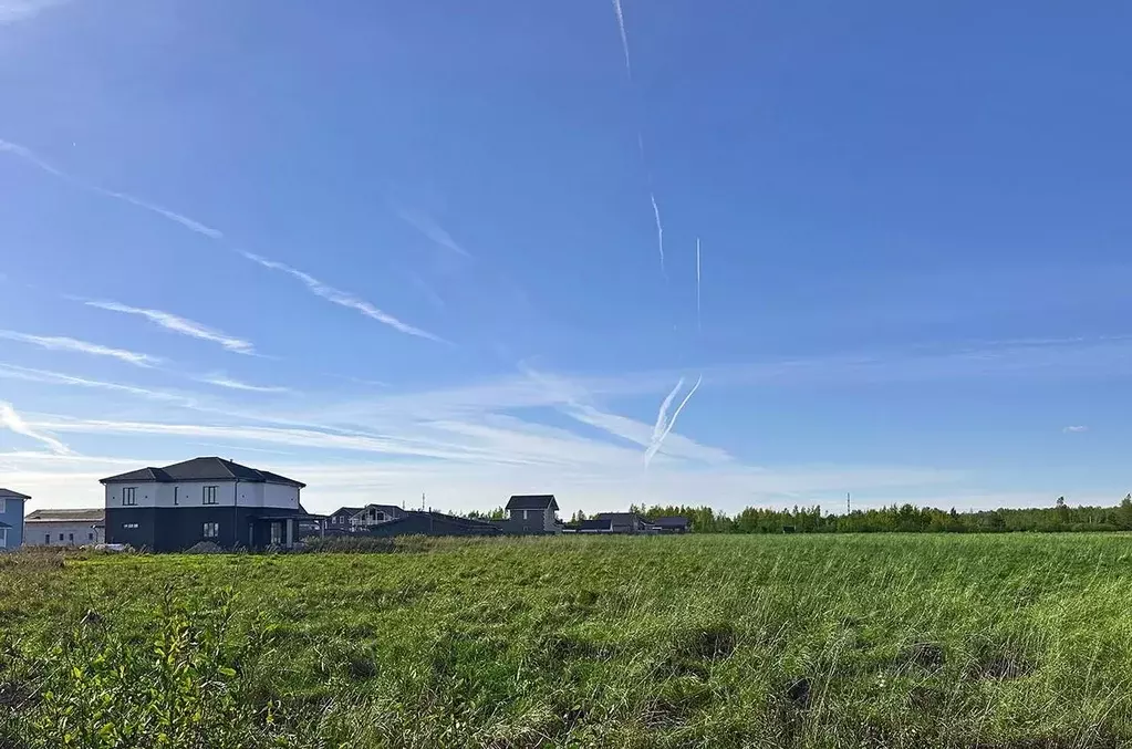 Участок в Санкт-Петербург, Санкт-Петербург, Петергоф ш. Ольгинское, ... - Фото 0