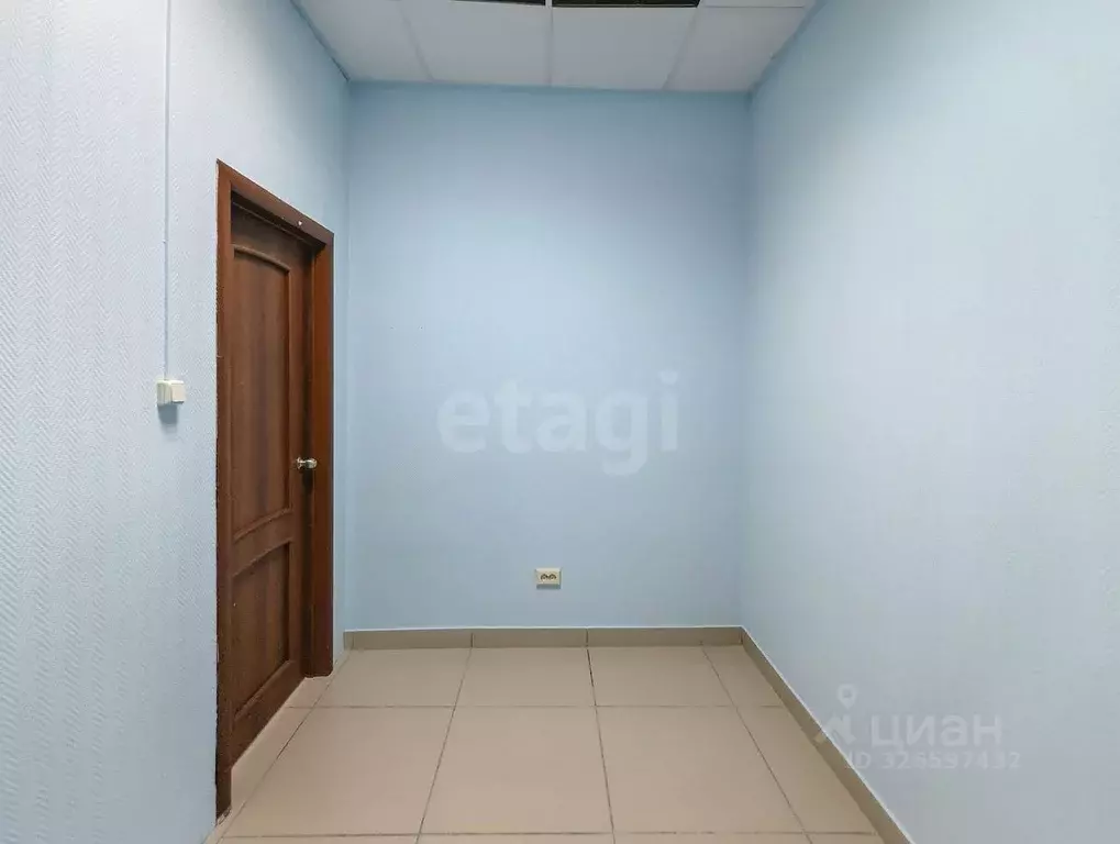 Помещение свободного назначения в Тюменская область, Тюмень Заречный ... - Фото 1