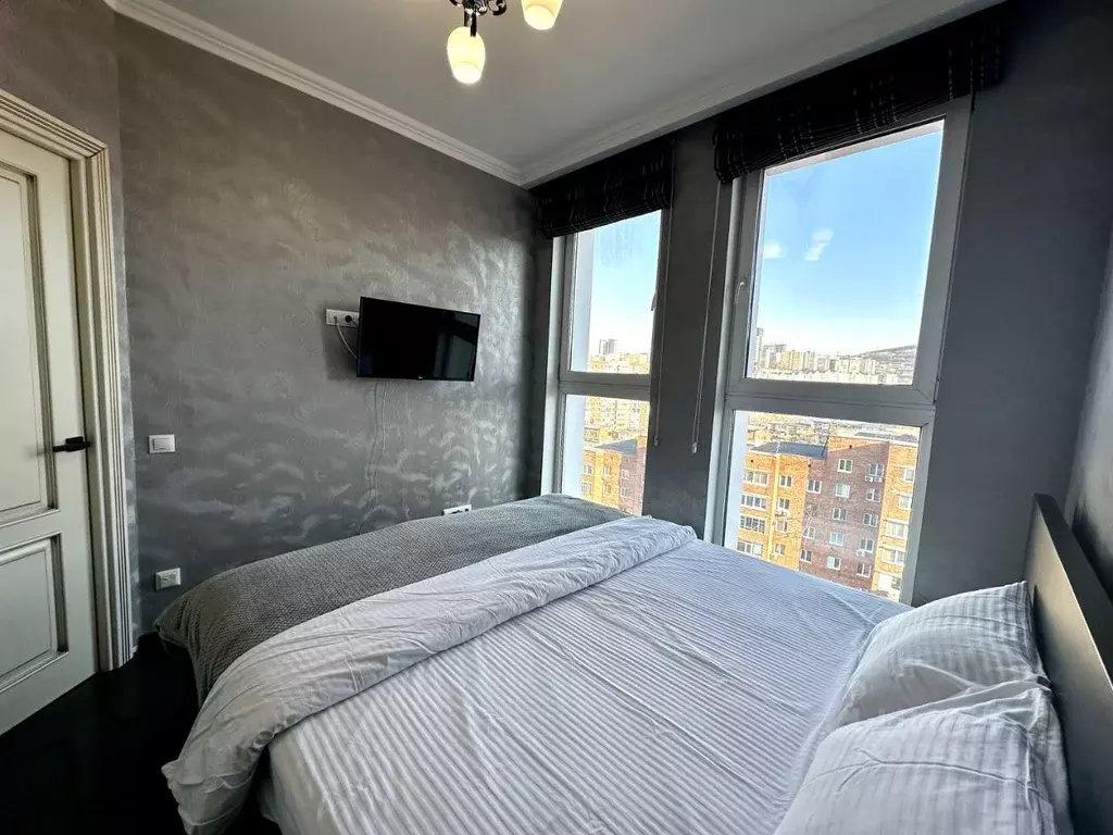 2-к кв. Приморский край, Владивосток Южно-Уральская ул., 10А (40.0 м) - Фото 1
