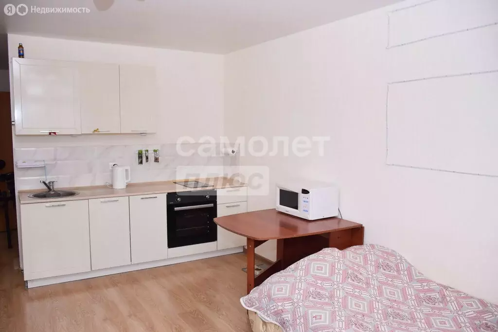 1-комнатная квартира: Екатеринбург, Шадринский переулок, 18 (48.1 м) - Фото 1