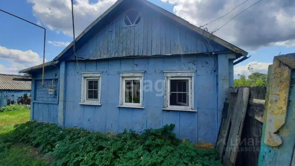 Дом в Белгородская область, Валуйский муниципальный округ, с. Ватутино ... - Фото 0