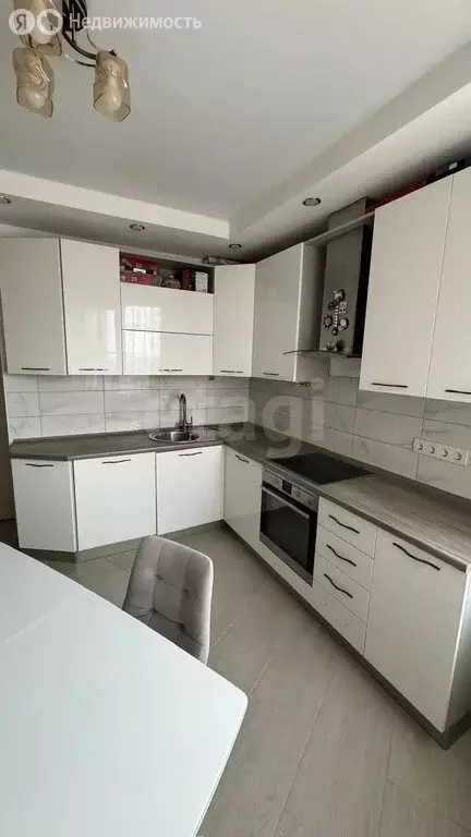 3-комнатная квартира: Энгельс, Комсомольская улица, 117к2 (79.3 м) - Фото 2