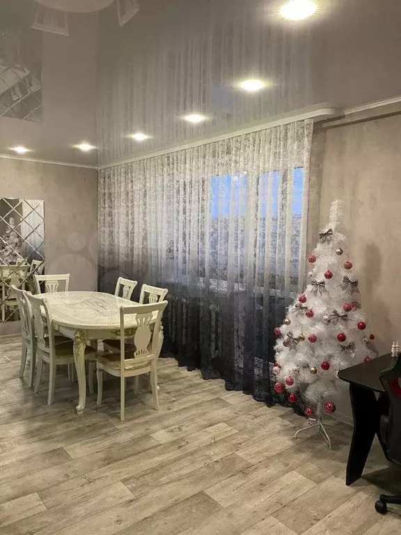 4-к. квартира, 91 м, 5/5 эт. - Фото 0