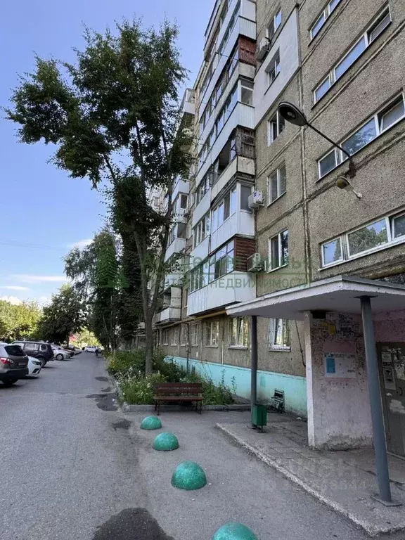 3-к кв. Саратовская область, Саратов Геофизическая ул., 31/45 (56.5 м) - Фото 0