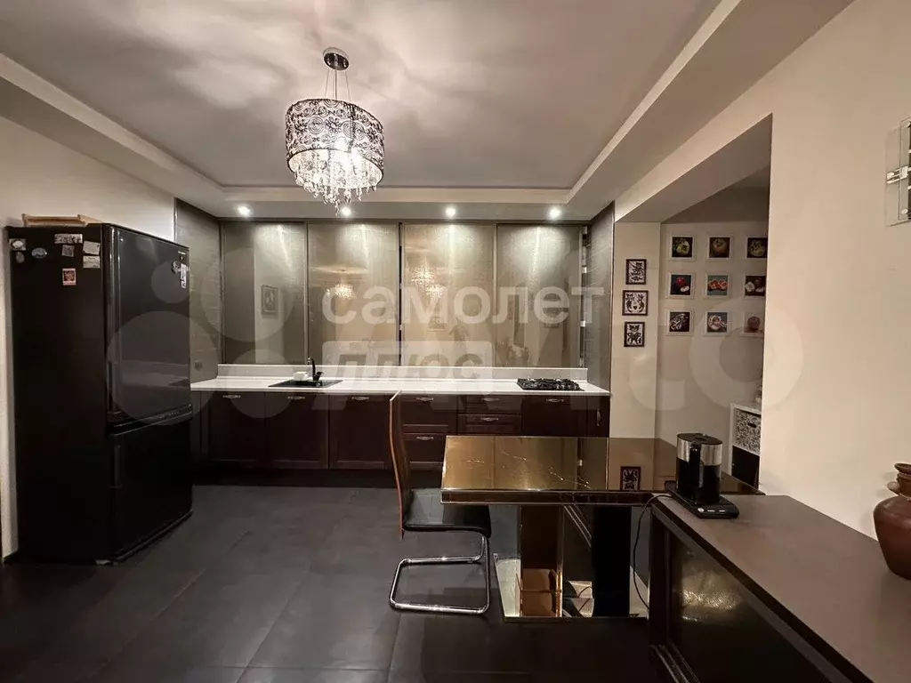 1-к. квартира, 50 м, 1/3 эт. - Фото 0