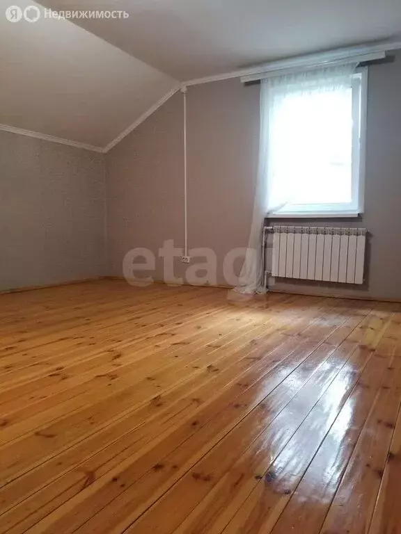 Дом в Шарья, улица имени 50-летия Советской Власти (340 м) - Фото 0