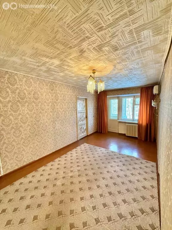 2-комнатная квартира: Комсомольск-на-Амуре, Октябрьский проспект, 6 ... - Фото 2