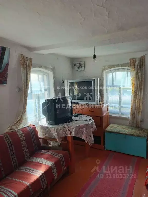 Дом в Кемеровская область, Топки ул. Максима Горького, 49 (40 м) - Фото 0