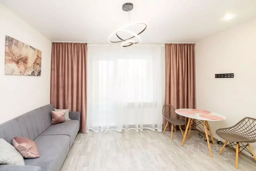 1-к кв. Ханты-Мансийский АО, Сургут ул. Ивана Захарова, 18/2 (45.0 м) - Фото 1