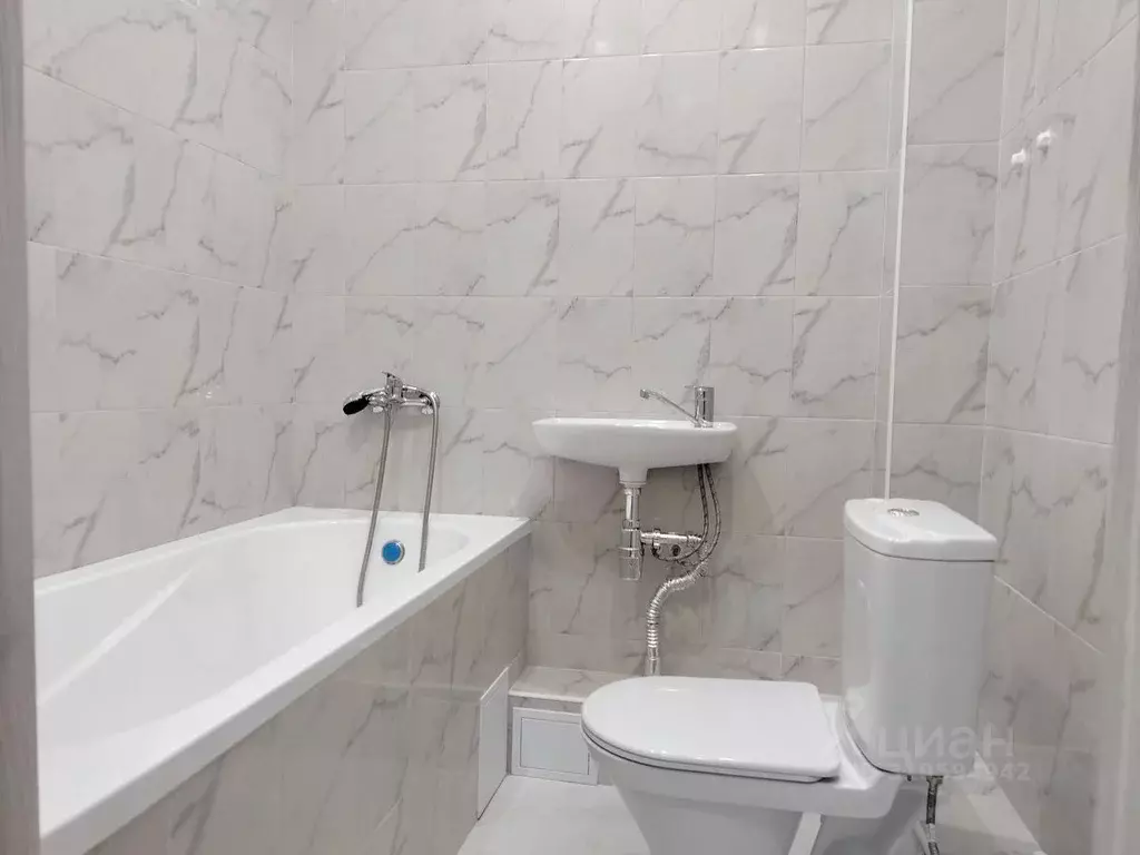 Студия Краснодарский край, Краснодар ул. Имени Героя Ростовского, 8к5 ... - Фото 1