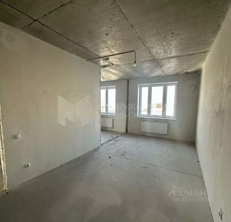 3-к кв. Тюменская область, Тюмень Новгородская ул., 14 (86.0 м) - Фото 0