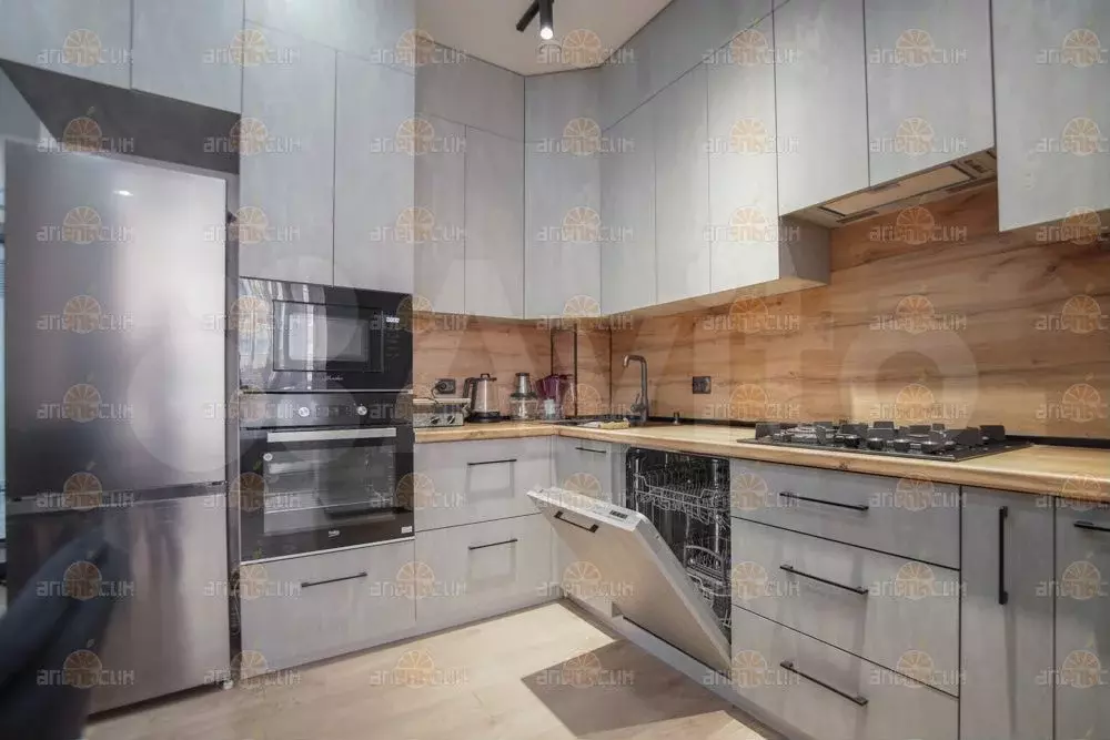 2-к. квартира, 40 м, 1/12 эт. - Фото 1