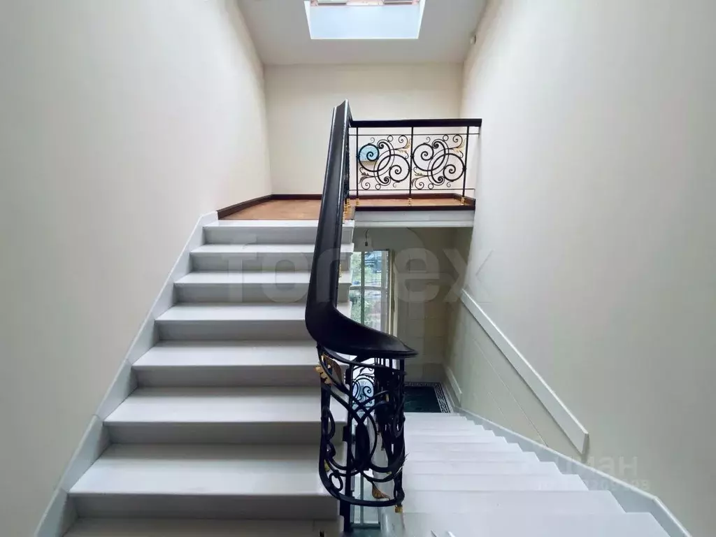 Офис в Москва ул. Остоженка, 24 (1500 м) - Фото 1