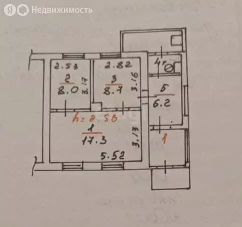 3-комнатная квартира: Псков, улица Клавы Назаровой, 45 (42.5 м) - Фото 0
