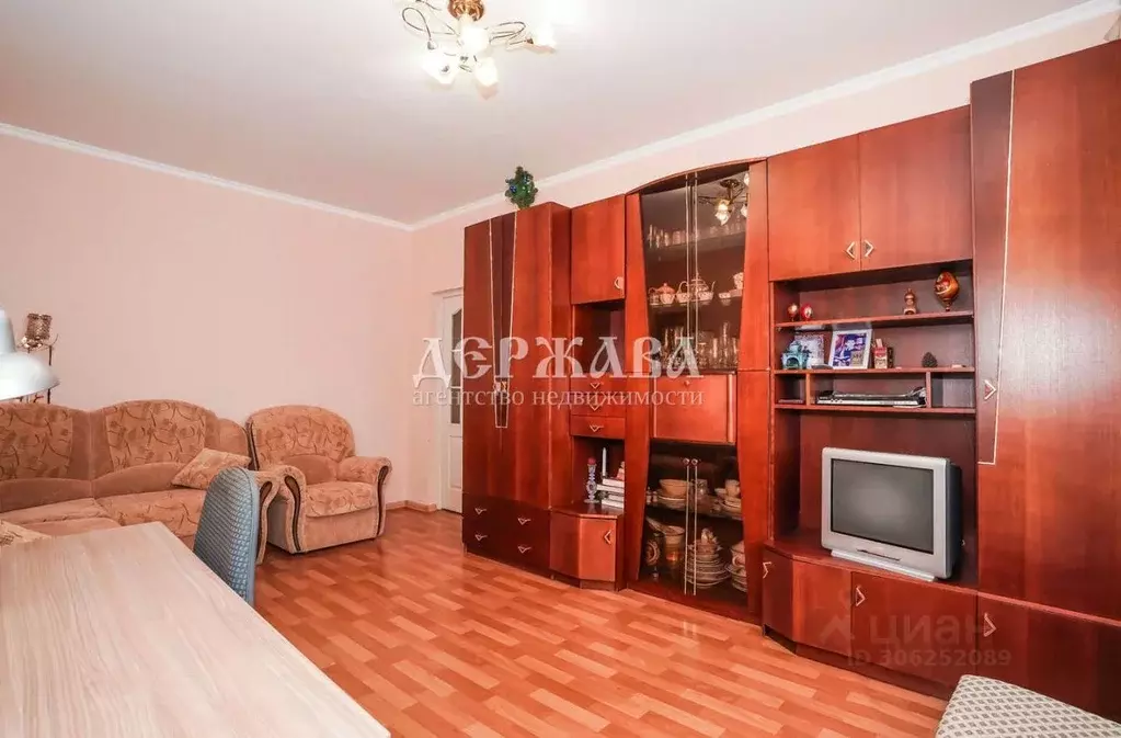 2-к кв. Белгородская область, Старый Оскол Степной мкр, 8 (63.3 м) - Фото 1