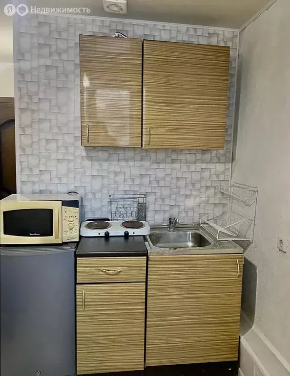 1-комнатная квартира: Томск, переулок Сергея Лазо, 10 (13 м) - Фото 1