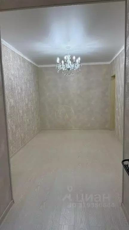 2-к кв. Карачаево-Черкесия, Черкесск ул. Космонавтов, 49Б (60.0 м) - Фото 0